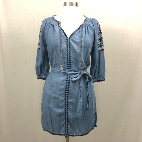 GAP Denim-like Tie Waist Embroidered Dress Size XS Petite - Picture 1 of 8